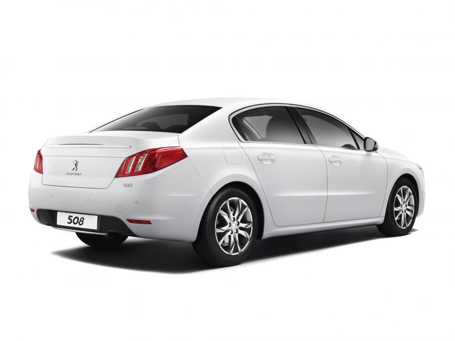  Peugeot 508 2010 года  (фото 23 из 47)